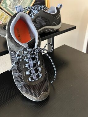 MERREL Riverbend water, hiking shoes, size 9